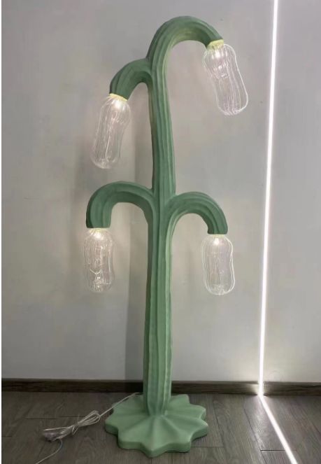 Cactus Floor Lamp – Green Resin Artistic Statement Light,Indoor Decorative Lighting