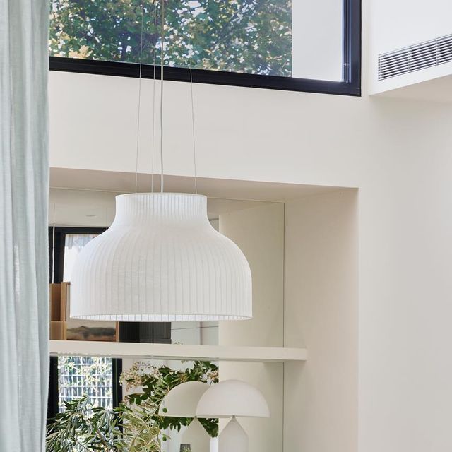 Nordic Ribbed Fabric Pendant Light – Minimalist Elegance for Modern Homes 60 C.M