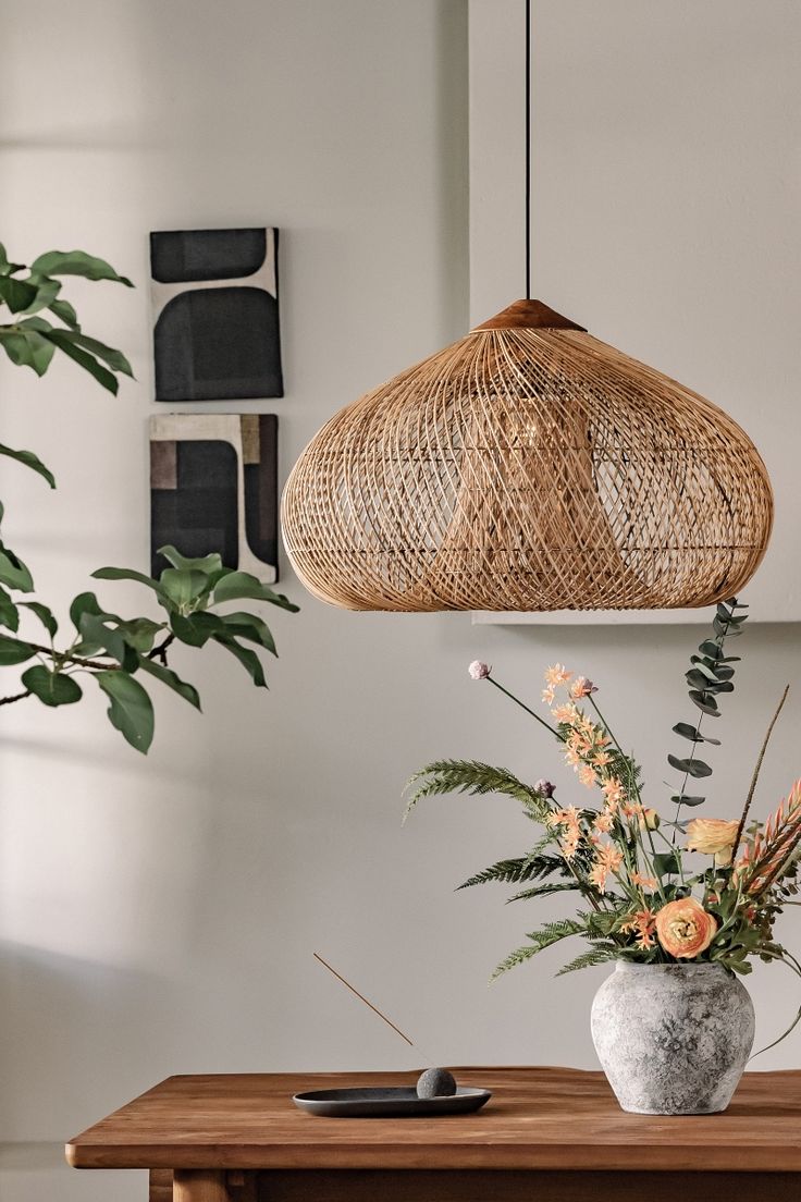 Handwoven Rattan Chandelier Pendant Light – Rustic Boho Hanging Lamp for Dining & Kitchen