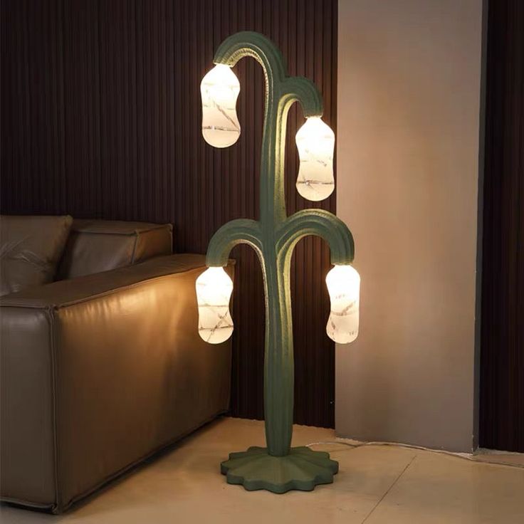 Cactus Floor Lamp – Green Resin Artistic Statement Light,Indoor Decorative Lighting