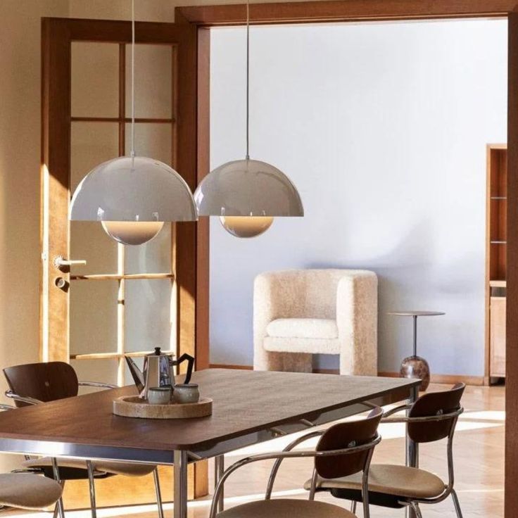 Minimalist Bud Pendant Light – Modern Metal Hanging Lamp