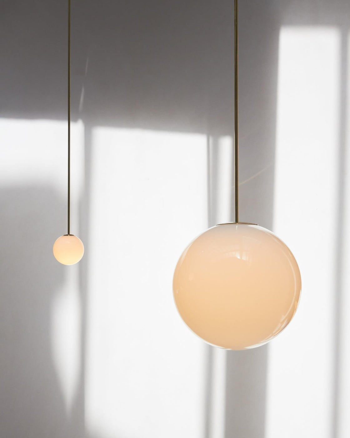Architectural Pendant Light 250 – Polished Brass