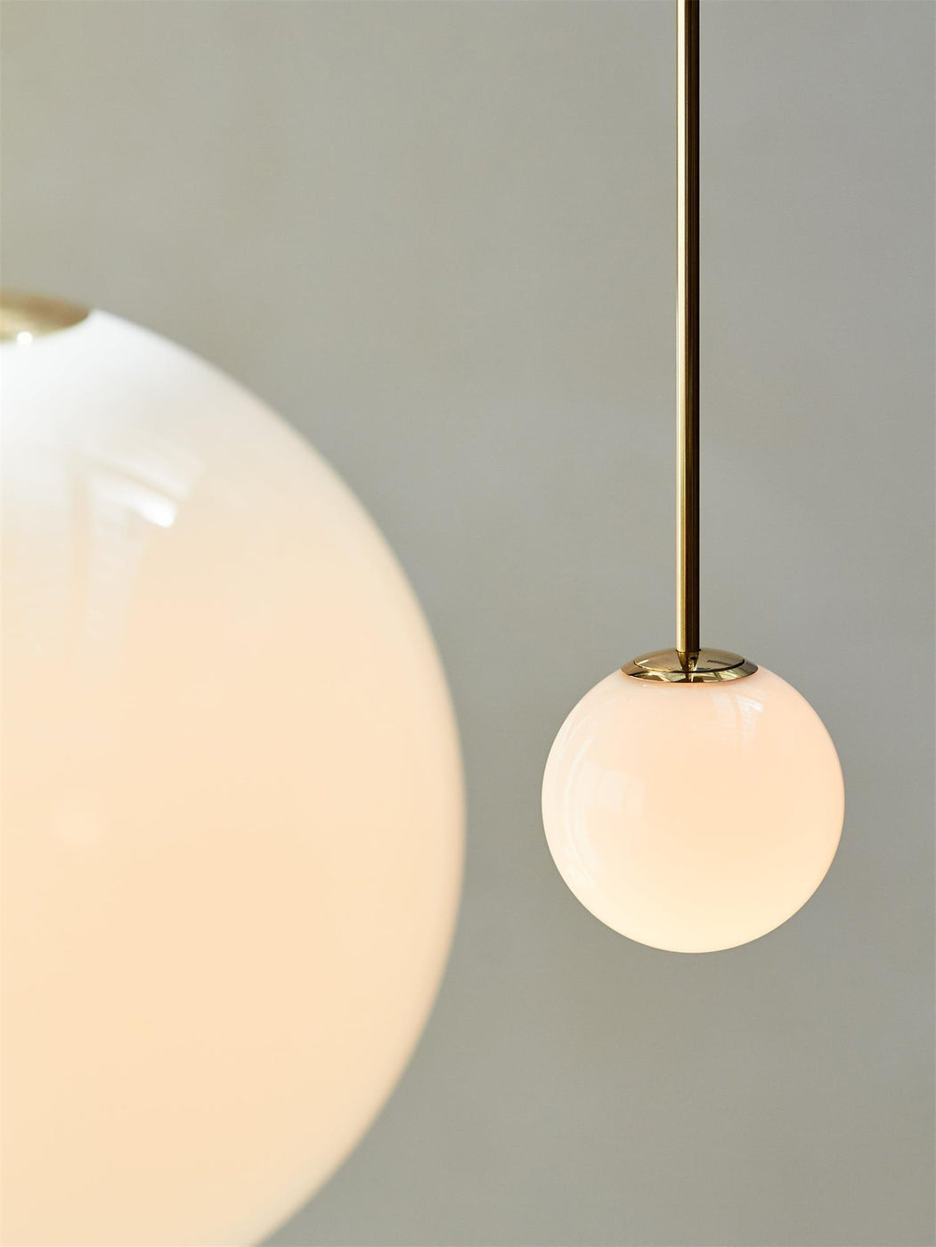 Architectural Pendant Light 250 – Polished Brass